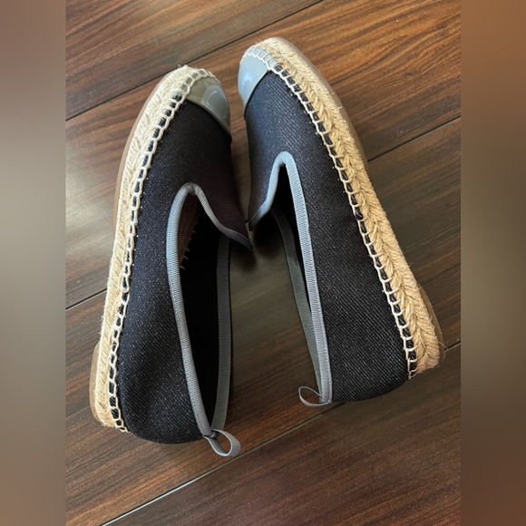 Authentic FENDİ Slip On Espadrille - Picture 3 of 13